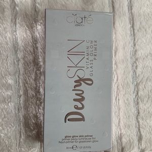 DEWY SKIN VITAMIN C GLASS GLOW PRIMER